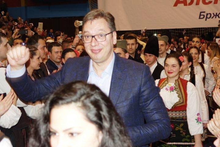 Vučić zbrinuo Grdelicu, na redu Vučje